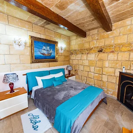 Traditional Townhouse Casa vacanze *