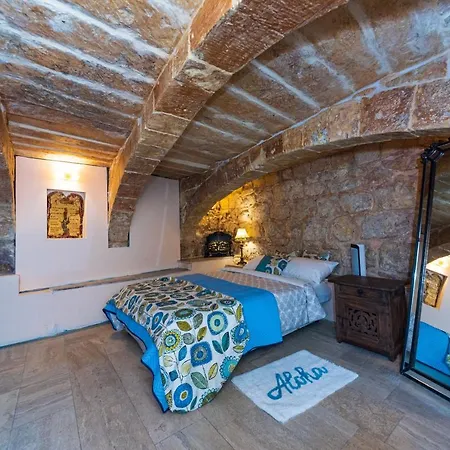 Traditional Townhouse *