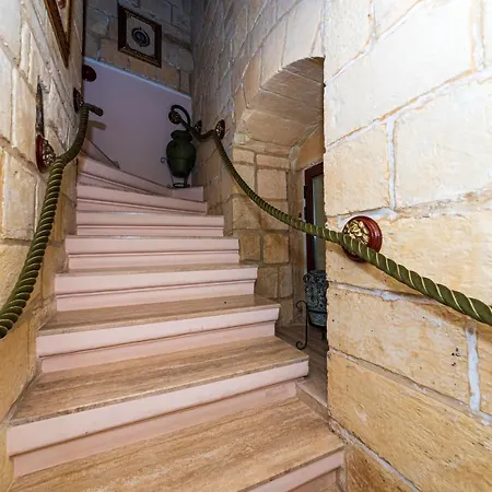 Traditional Townhouse *