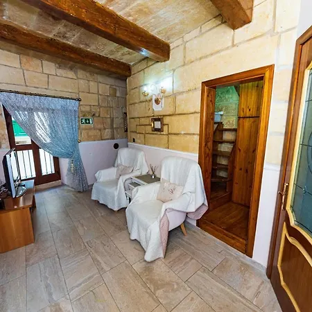 Dom wakacyjny Traditional Townhouse Valletta