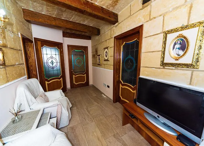 Traditional Townhouse