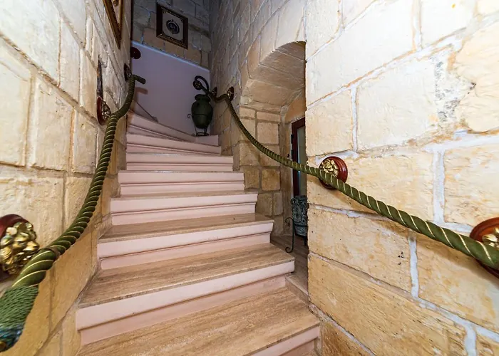 Traditional Townhouse *